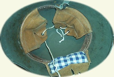 IM000221 binnenwerk van fins leger bedlaken blauw wit.jpg