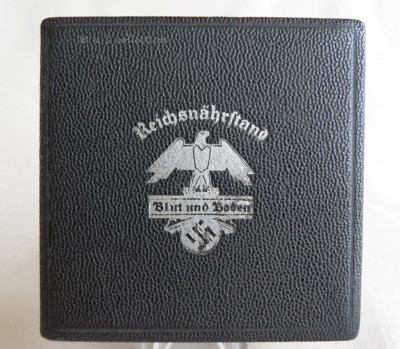 3. Reichsnährstands ausstellung 1936 Frankfurt a. M. bronz MILCH (1) (Medium).JPG