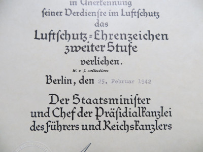 Urkunde Luftschutz-ehrenzeichen 2. stufe (7) (Large).JPG