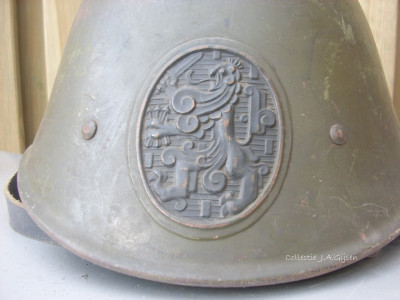 Helm NL d.jpg