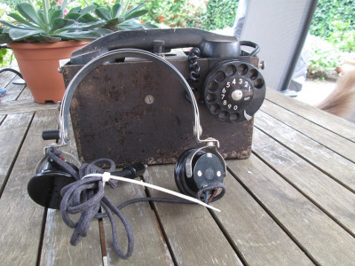 tel1.jpg