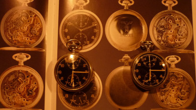 Twee Alpina Chronometers