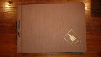 omslag fotoboek met regimentsschild