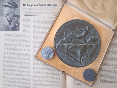 plaquette Europaeischer Jugendkongress.jpg