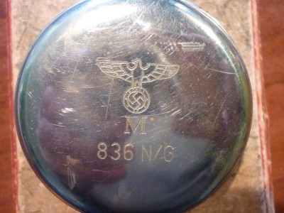 achterzijde met Hoheitszeichen en Kriegs Marine nummer.