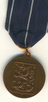 Continuation war medal standard.jpg