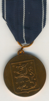 Continuation war medal swedish.jpg