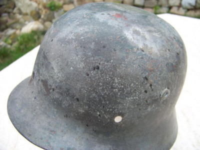 ontroeste duitse helm 3.JPG