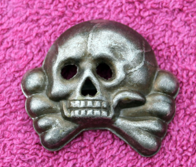 SS-totenkopf_1.jpg