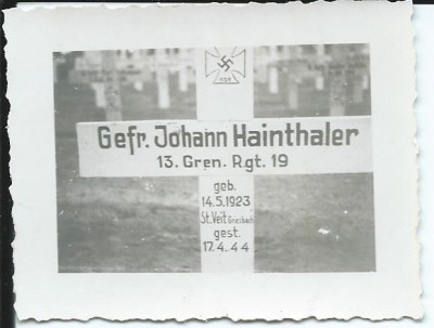 Gefreiter Johann Hainthaler<br />13/G.R.19<br />*14-05-23 +17-04-44<br />Van deze foto bezit ik ook het negatief :)