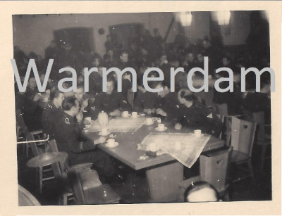 troepen_HG_aan-tafel_watermerk.jpg