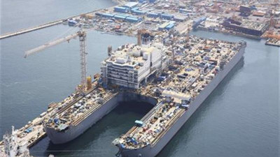Hier is het schip nog onder constructie
