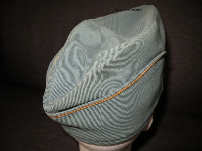 Veldmuts officier 2e regiment der infanterie B (3) (Large).JPG