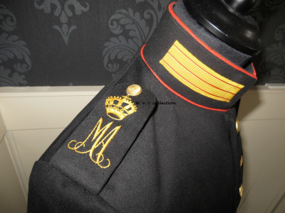 Gala tenue sergeant Militaire Academie (5) (Large).JPG