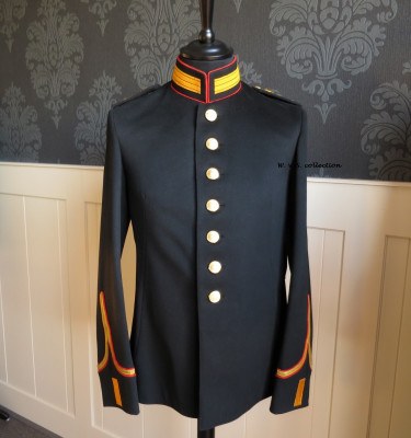 Gala tenue sergeant Militaire Academie (1) (Custom).JPG