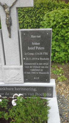 zijn graf in Bocholtz