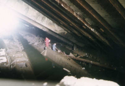 Foto Binnekant van de bunker met de boten ( google )