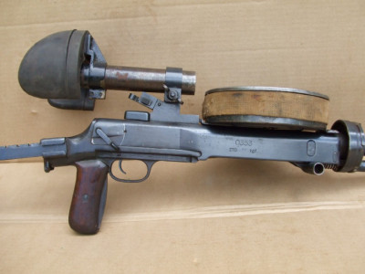 DT machine gun and scope.jpg