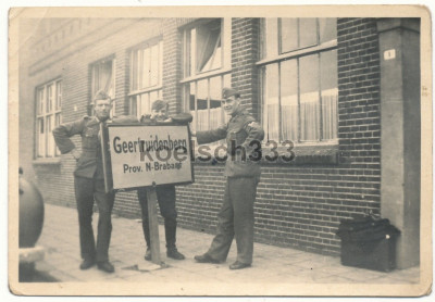 Geertruidenberg W II naambord.jpg