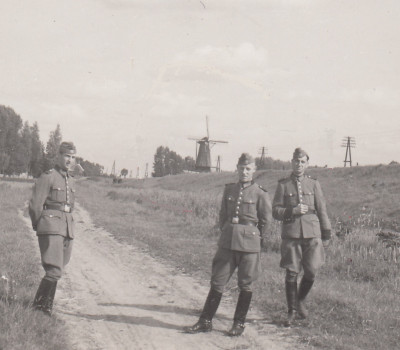 Detail bewerkt Molen Raamsdonksveer 1940 Duitsers.jpg