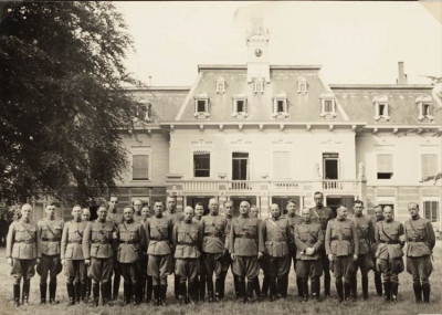 Huize ''Den Burch'', Rijswijk, 13 tot 23 mei 1940 de heer Ringeling is de 2 van links.