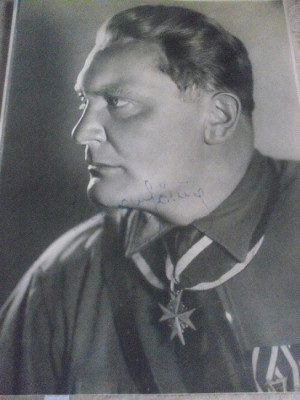 foto van hermann goring sa met pour le merite-flieger 1934 foto hoffmann nr 91 met handtekening van goring