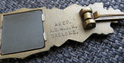 Nahkampfspange in bronze ausf. A.G.M. u K. Gablonz (20) (Large).JPG