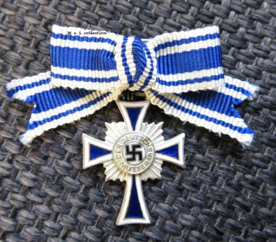 Mutterkreuz in Silber miniatur ongemarkeerd in doosje (5) (Large).JPG