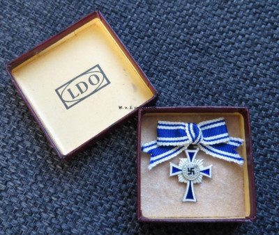 Mutterkreuz in Silber miniatur ongemarkeerd in doosje (7) (Large).JPG