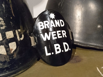 brandweer LBD met 8 puntige ster