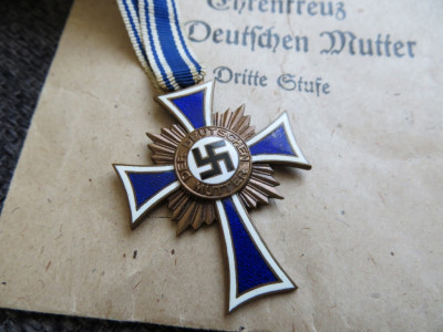 Mutterkreuz dritte stufe Louis Gottlieb & söhne (2) (Large).JPG