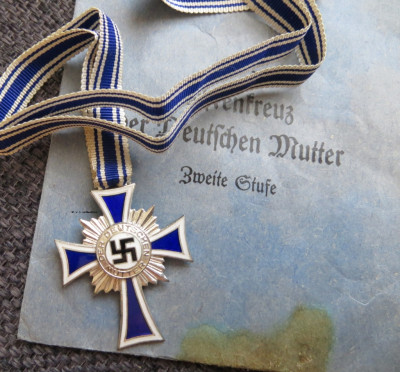 Mutterkreuz zweite stufe Friedrich Keller (1) (Custom).JPG