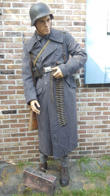 LW_Grondtroepen_mannequin_1.jpg