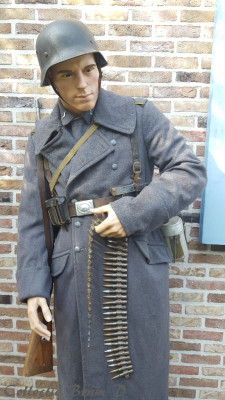 LW_Grondtroepen_mannequin_2.jpg