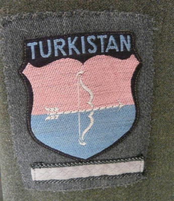 turkistan mouwembleem1 k.jpg