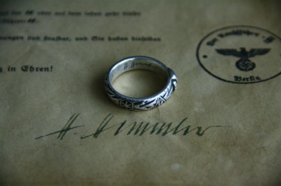 ss totenkopfring h.himmler 008.JPG