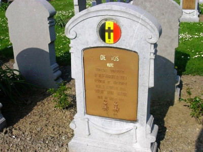 Marc De Vos, Militaire Begraafplaats Oeren, Alveringem.jpg