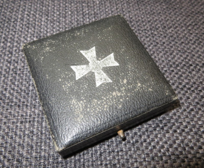 Kriegsverdienstkreuz 1. klasse ohne schwertern hersteller 50 (1) (Groot).JPG