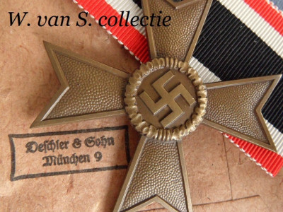 Kriegsverdienstkreuz 2e klasse ohne schwertern hersteller Deschler (9) - kopie.JPG