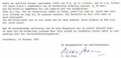 1982-10-15 Masselink en Van Stam over WvdV.JPG