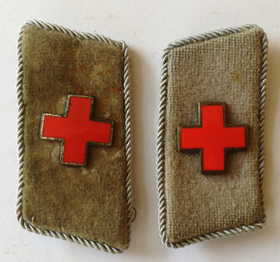 Deutsches Rotes Kreuz-Kragenspiegel (1).jpg
