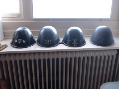 4 helmen waarvan 3 uit Almelo
