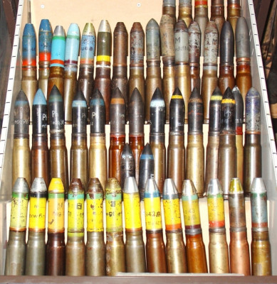 ammo 2 cm duits b.JPG