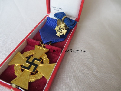 Treudienst ehrenzeichen für 40 jahre miniatur (8).JPG