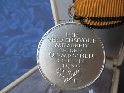 Deutsche Olympia erinnerungs medaille (20) (Custom).JPG